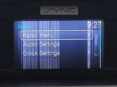 Used 2015 Ford Escape SE FWD image 25