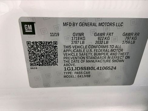 Used 2020 Chevrolet Sonic LT FWD image 33