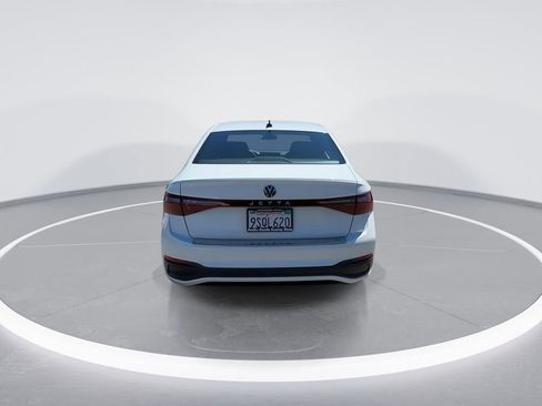 Used 2025 Volkswagen Jetta Sport image 11