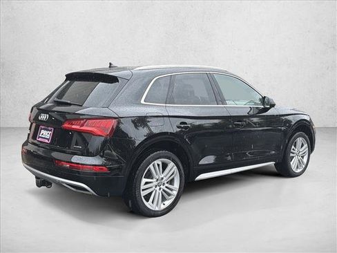 Used 2020 Audi Q5 2.0T Premium Plus w/ Premium Plus Package AWD/4WD image 5