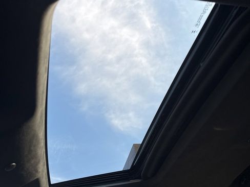 Used 2024 GMC Sierra 1500 Denali Ultimate image 19