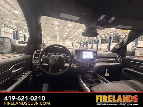 New 2026 RAM 1500 4x4 Crew Cab image 11