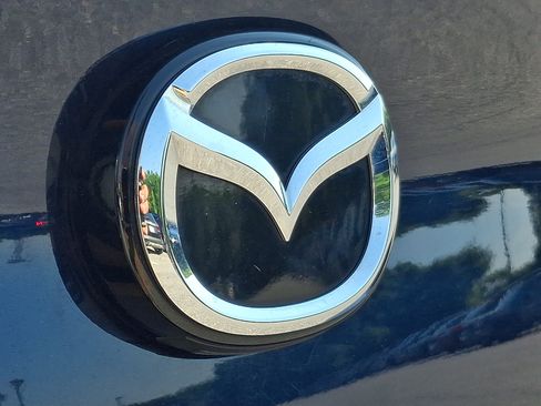 Used 2023 MAZDA MAZDA3 s FWD image 31