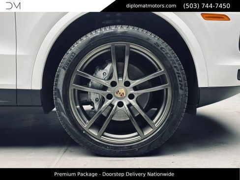 Used 2020 Porsche Cayenne AWD/4WD image 43