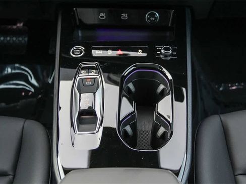 Used 2025 Audi A5 2.0T Premium w/ Convenience Package image 11