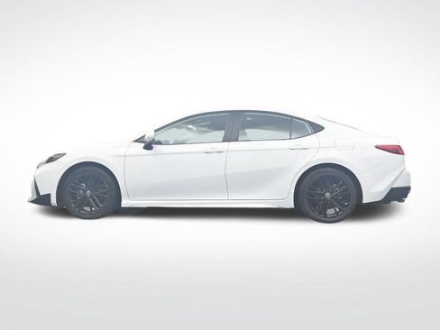 Used 2025 Toyota Camry SE FWD image 36