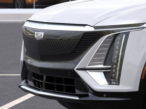 New 2025 Cadillac Lyriq Luxury image 46