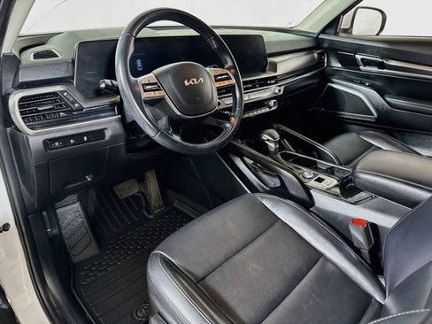 Used 2024 Kia Telluride LX FWD image 7