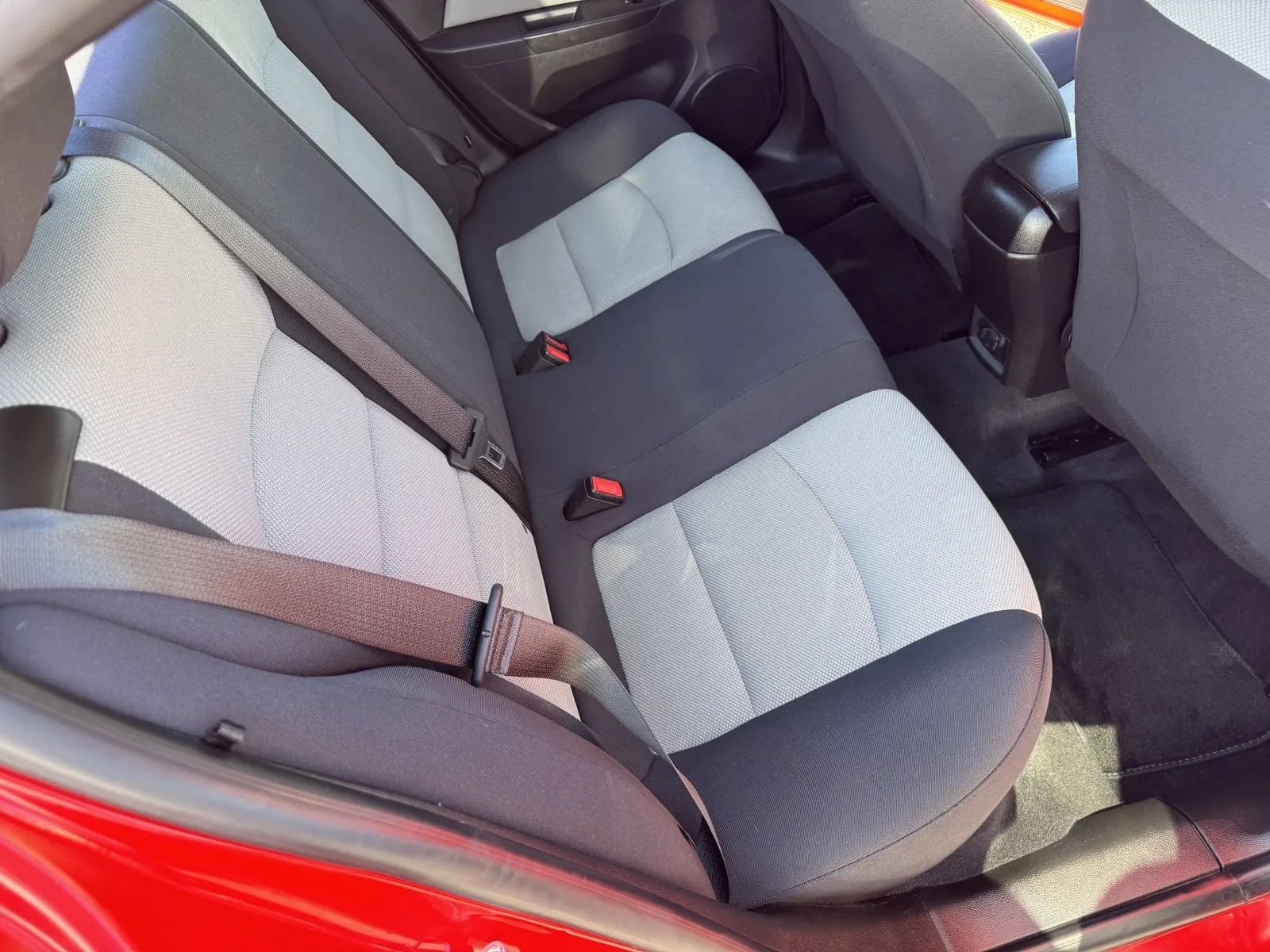 Used 2015 Chevrolet Cruze L FWD image 26