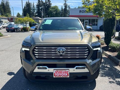 Certified 2025 Toyota Tacoma Limited AWD/4WD image 5