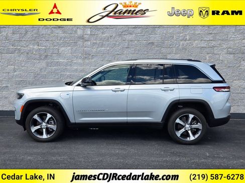 Used 2022 Jeep Grand Cherokee Limited 4xe AWD/4WD image 2