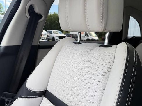 Used 2019 Land Rover Range Rover Velar R-Dynamic HSE AWD/4WD image 9