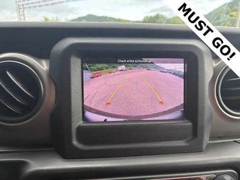 Used 2021 Jeep Wrangler Unlimited Sport image 17