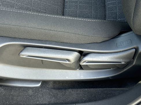 New 2026 Honda HR-V LX image 26