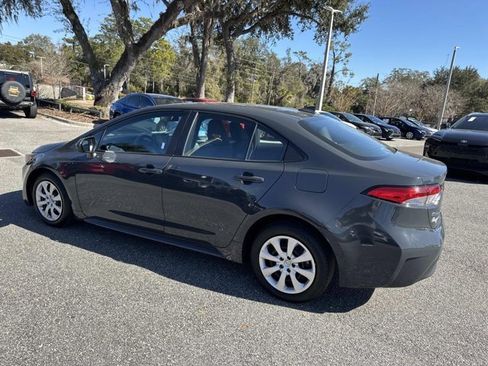 Certified 2023 Toyota Corolla LE image 4