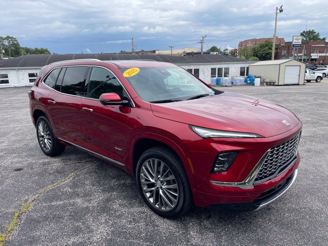 Used 2025 Buick Enclave Avenir w/ Super Cruise Package FWD image 3