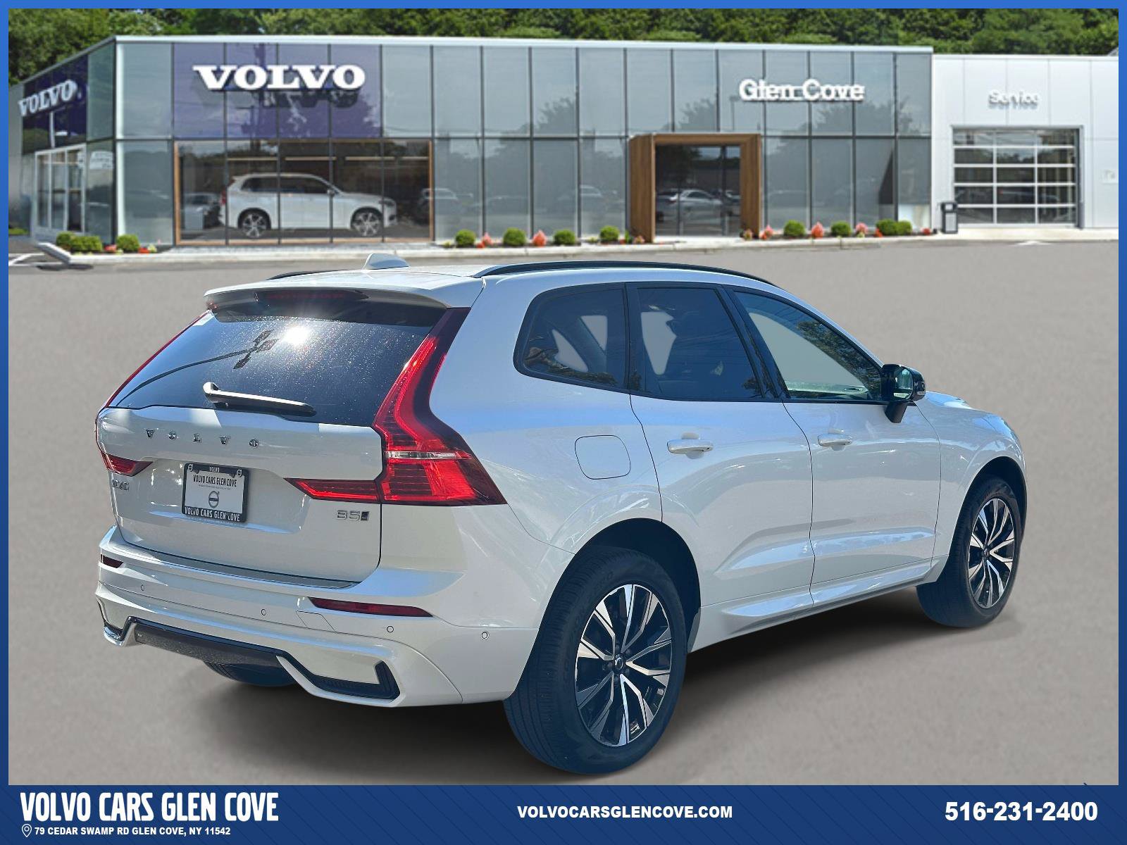 Used 2024 Volvo XC60 B5 Plus w/ Protection Package Premier AWD/4WD image 3