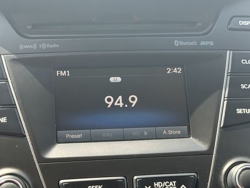 Used 2014 Hyundai Santa Fe GLS FWD image 21