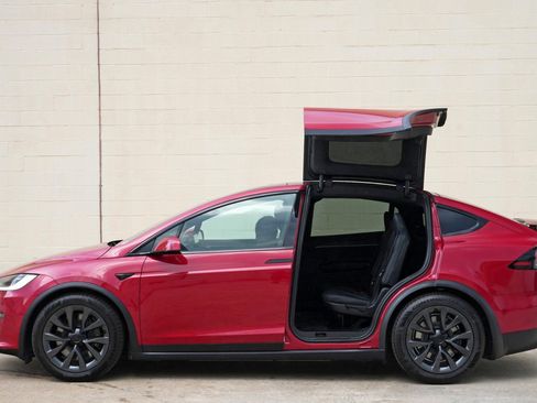 Used 2023 Tesla Model X AWD/4WD image 50