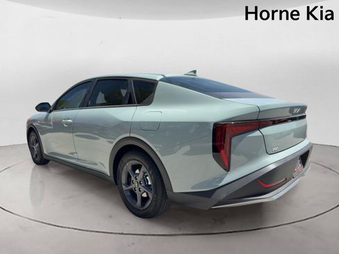 New 2026 Kia K4 FWD image 5