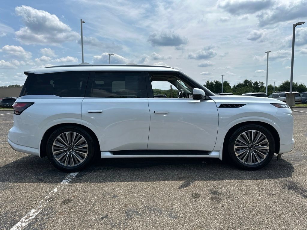 Certified 2026 INFINITI QX80 Luxe w/ Exterior Package AWD/4WD image 14
