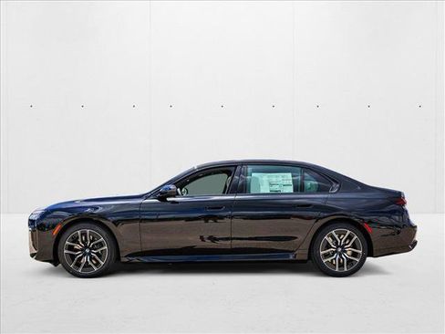 New 2025 BMW 760i xDrive image 8