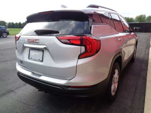 Used 2018 GMC Terrain SLE w/ Driver Convenience Package FWD image 5