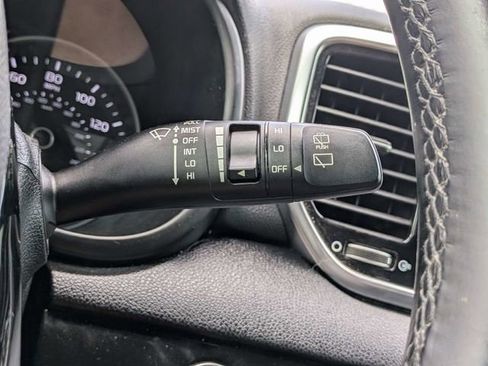 Used 2020 Kia Sportage EX image 28