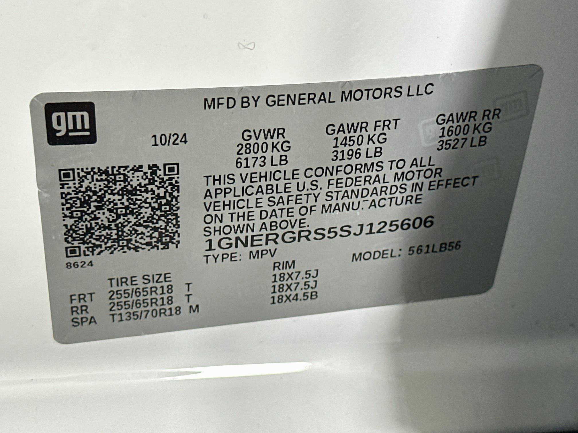 Used 2025 Chevrolet Traverse LT FWD image 12