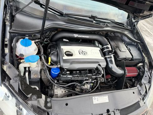 Used 2014 Volkswagen GTI Driver's Edition FWD image 40