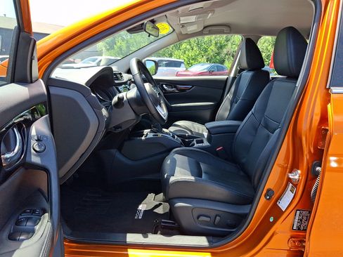 Certified 2022 Nissan Rogue Sport SL AWD/4WD image 15