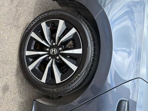 Used 2024 Honda Civic EX image 5