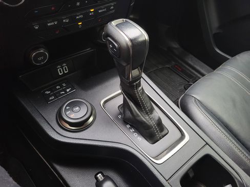 Used 2019 Ford Ranger Lariat w/ Equipment Group 501A Mid image 30