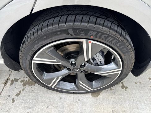 New 2026 Genesis GV80 2.5T Prestige image 21