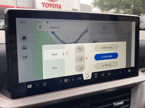 Used 2025 Ford Explorer Active w/ Active Comfort Package image 23