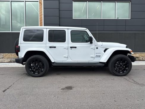 Used 2023 Jeep Wrangler Unlimited Sahara w/ Cold Weather Group AWD/4WD image 2