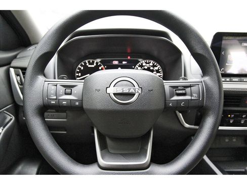 New 2026 Nissan Rogue S image 11