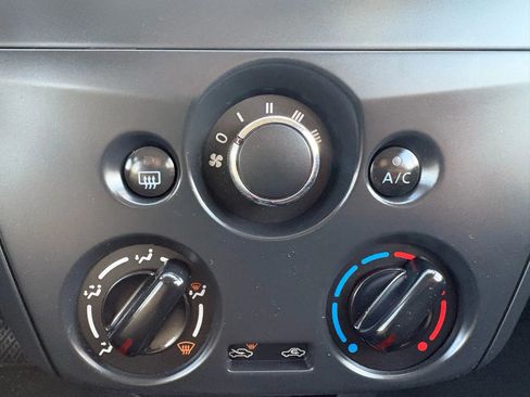 Used 2016 Nissan Versa S Plus FWD image 14