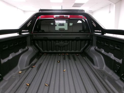 Used 2026 Chevrolet Colorado Z71 w/ Midnight Edition AWD/4WD image 7