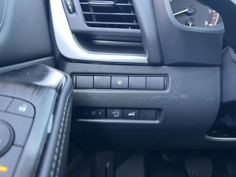 New 2026 Nissan Rogue SV AWD/4WD image 12