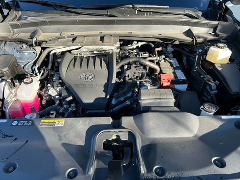 Used 2025 Toyota Grand Highlander Limited image 24