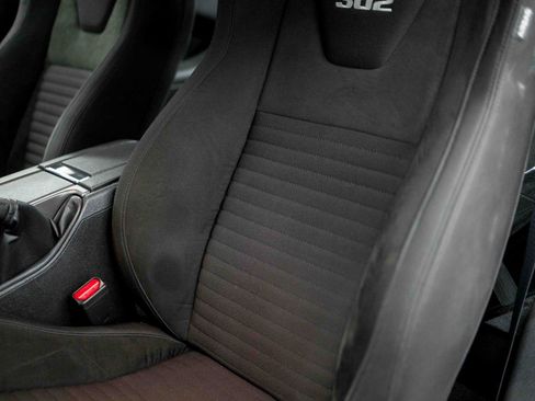 Used 2013 Ford Mustang Boss 302 RWD image 47