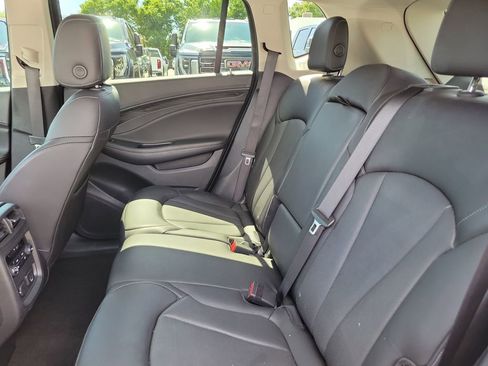 Used 2020 Buick Envision Essence AWD/4WD image 11