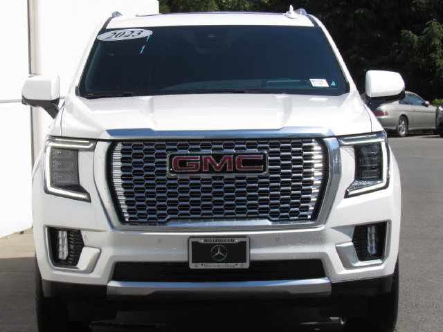 Used 2023 GMC Yukon Denali w/ Denali Reserve Package AWD/4WD image 3