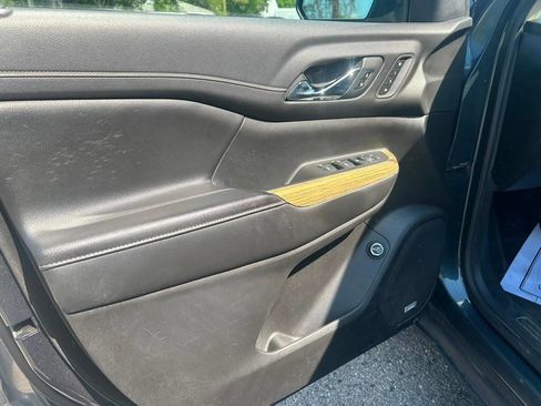 Used 2019 GMC Acadia Denali FWD image 10