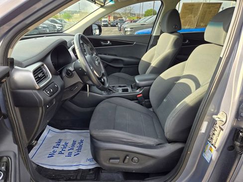 Used 2020 Kia Sorento LX w/ LX I4 Convenience Package image 15
