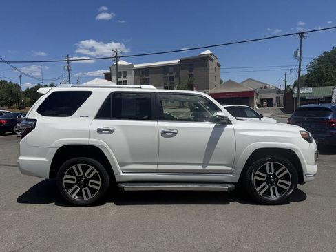 Used 2017 Toyota 4Runner Limited AWD/4WD image 9