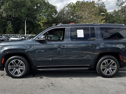 Used 2023 Jeep Wagoneer Series II image 12