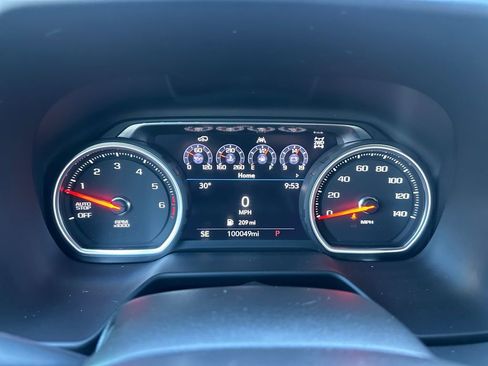 Used 2021 Chevrolet Tahoe Z71 w/ Z71 Off-Road Package image 20