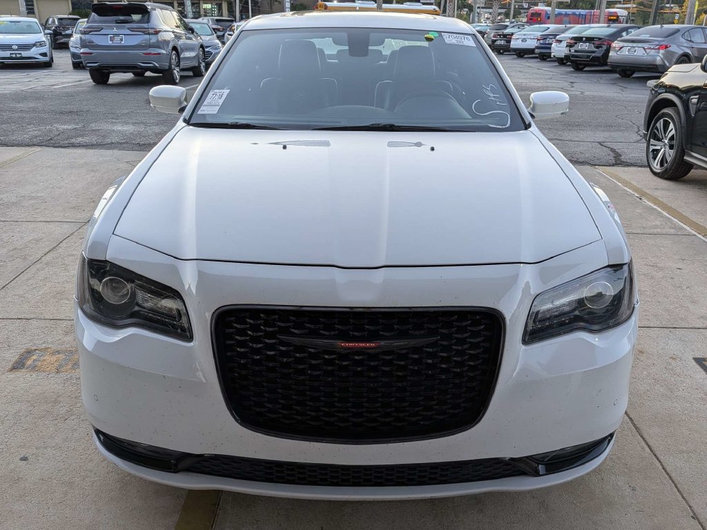 Used 2023 Chrysler 300 S RWD image 2